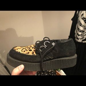 Tuk Leopard Creepers